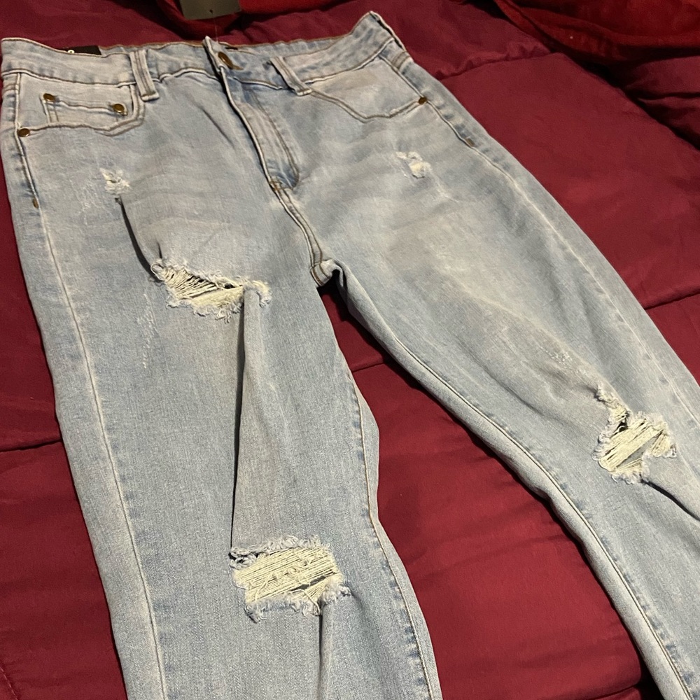 Ripped jeans